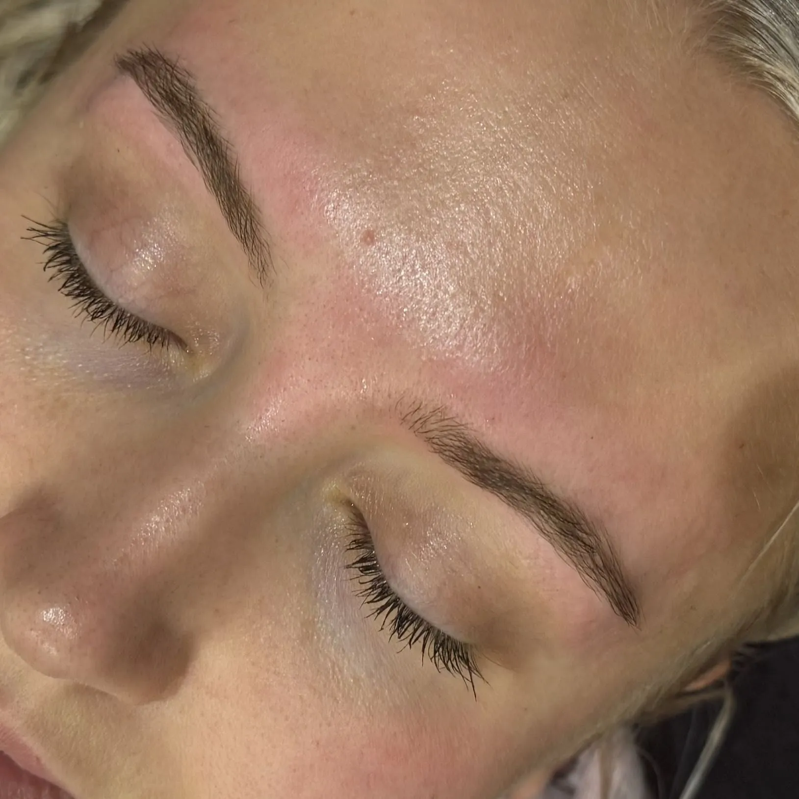 Tinted brows and lashes on both eyes