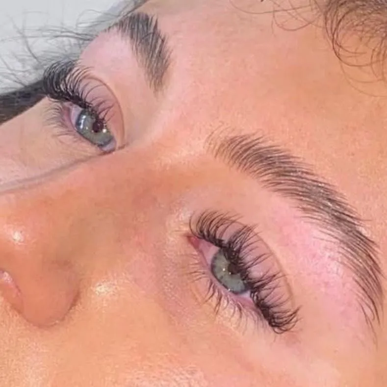 Classic lash extensions